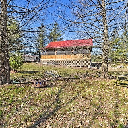 Honey House Cabin - A Quiet Countryside Retreat! Nappanee Eksteriør bilde