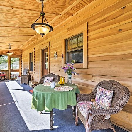 Honey House Cabin - A Quiet Countryside Retreat! Nappanee Eksteriør bilde