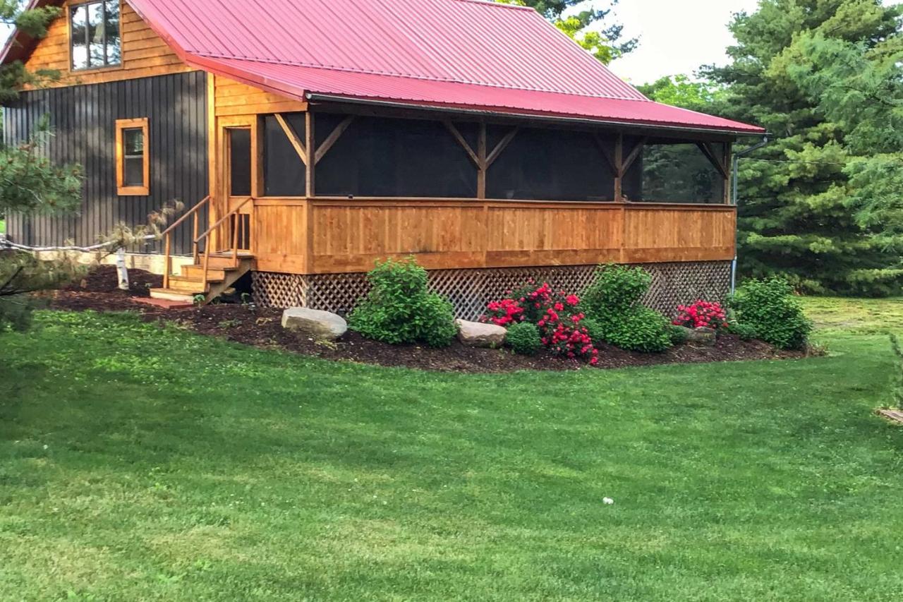 Honey House Cabin - A Quiet Countryside Retreat! Nappanee Eksteriør bilde