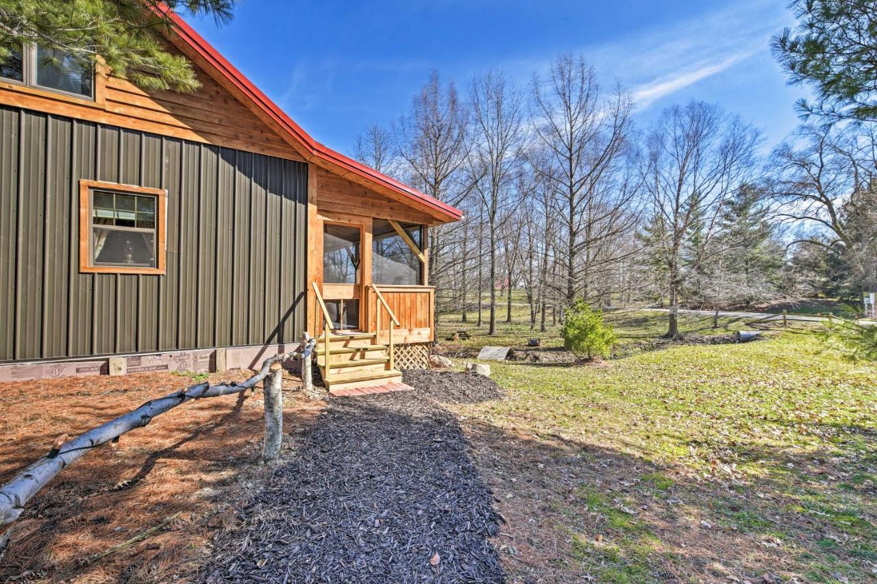Honey House Cabin - A Quiet Countryside Retreat! Nappanee Eksteriør bilde