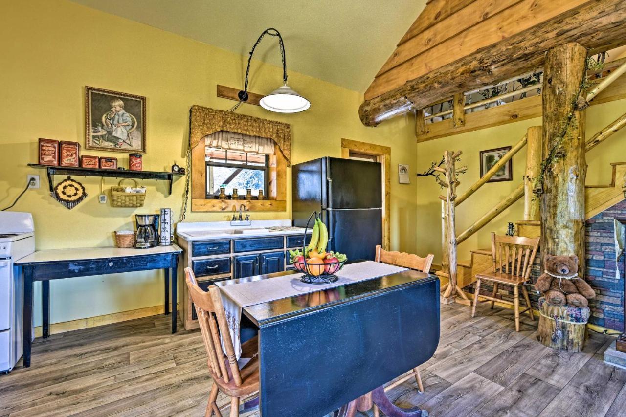 Honey House Cabin - A Quiet Countryside Retreat! Nappanee Eksteriør bilde