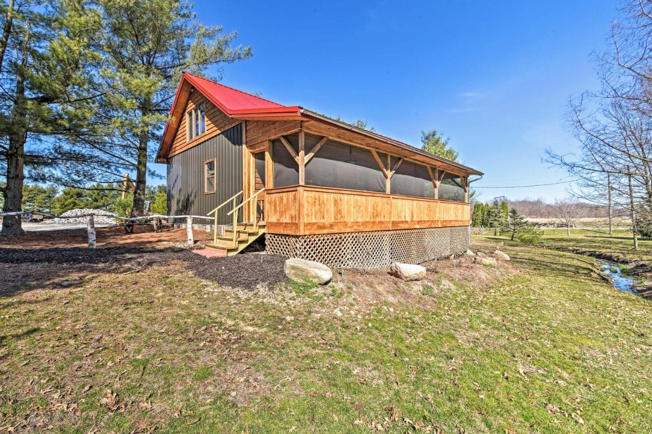 Honey House Cabin - A Quiet Countryside Retreat! Nappanee Eksteriør bilde