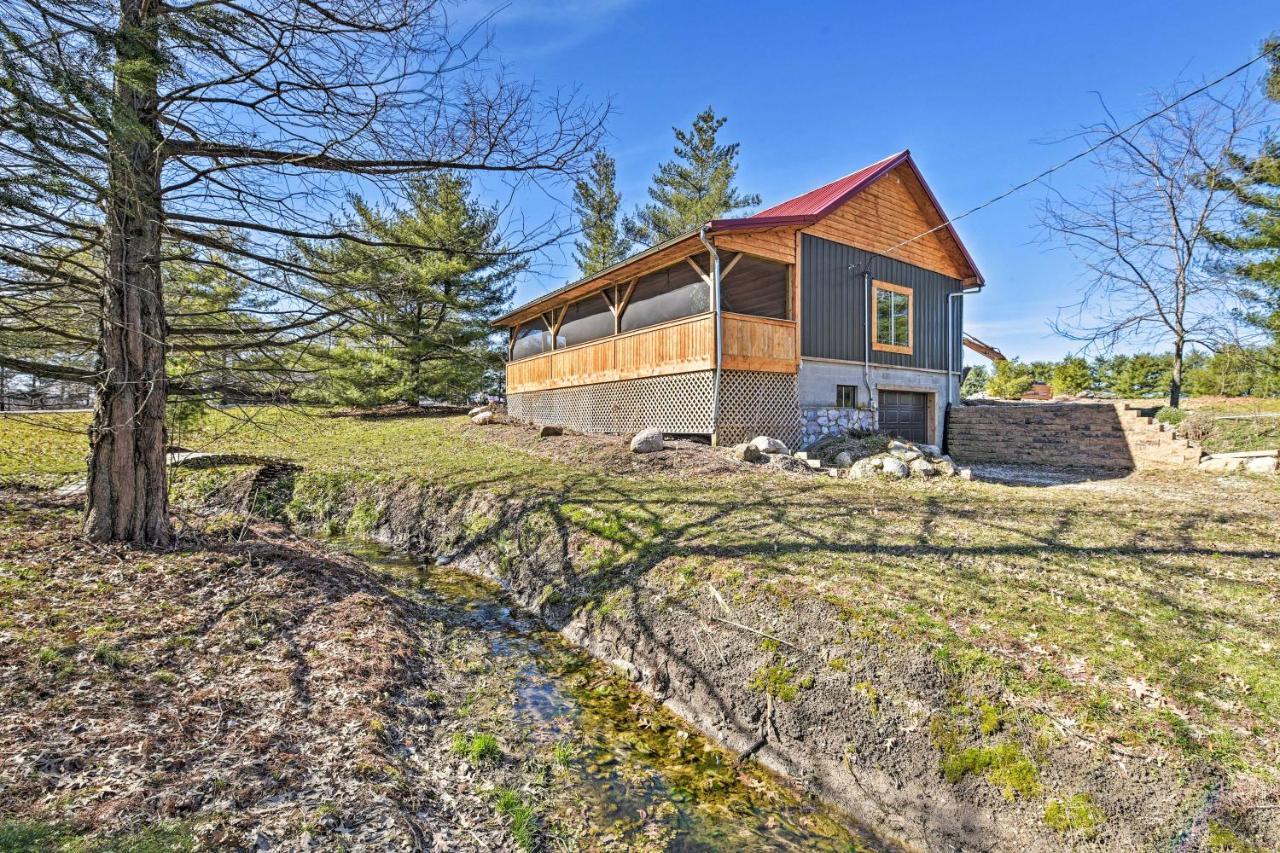 Honey House Cabin - A Quiet Countryside Retreat! Nappanee Eksteriør bilde